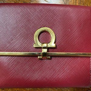 Salvatore Ferragamo Gancini Icona Vitello Wallet